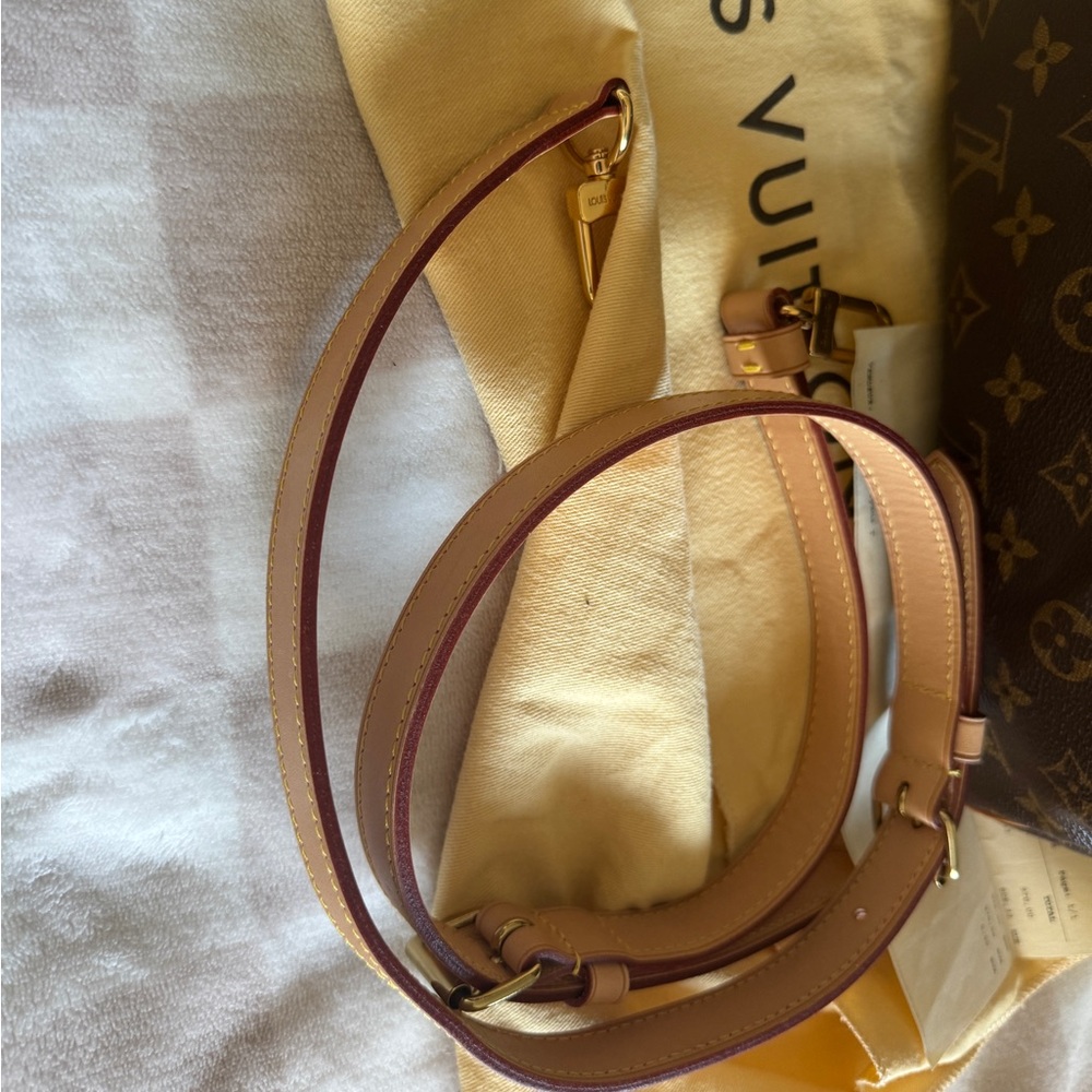 Louis Vuitton Speedy 30 Monogram Bandouliere - Picture 6 of 8